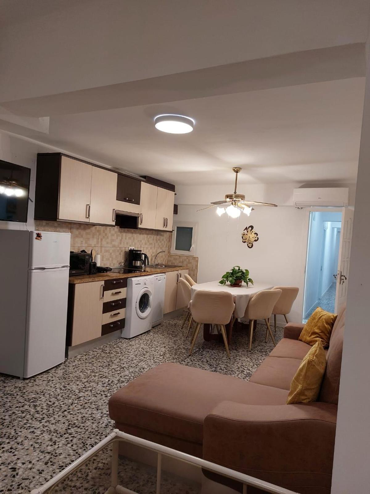 Piso Centro Torreblancaアパートメント エクステリア 写真
